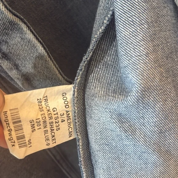 EUC GOOD AMERICAN Denim Oversized Trucker Shacket in Edwin Blue - Picture 5 of 6